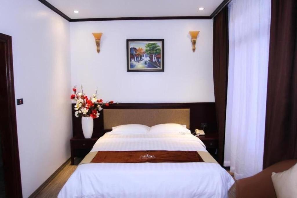 A1 Hill Hanoi Hotel Exterior photo
